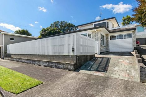 Photo of property in 13 Burns Street, Westown, New Plymouth, 4310