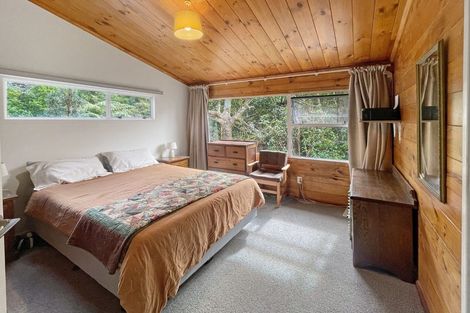 Photo of property in 42 Saxton Road, Upper Vogeltown, New Plymouth, 4371