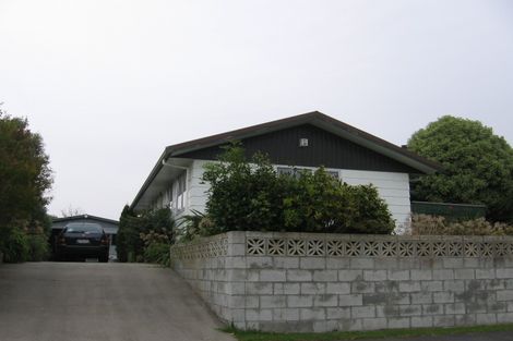 Photo of property in 14 Waltham Court, Cloverlea, Palmerston North, 4412
