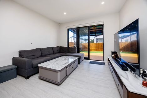 Photo of property in 334 Flat Bush School Road, Flat Bush, Auckland, 2019