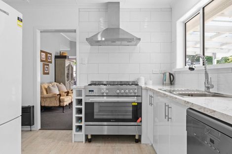 Photo of property in 4 Sutton Crescent, Hillcrest, Hamilton, 3216