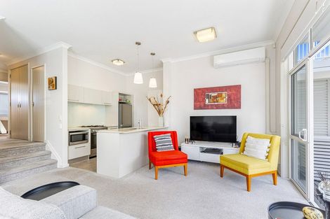 Photo of property in 16 Parkside Drive, Orewa, 0931