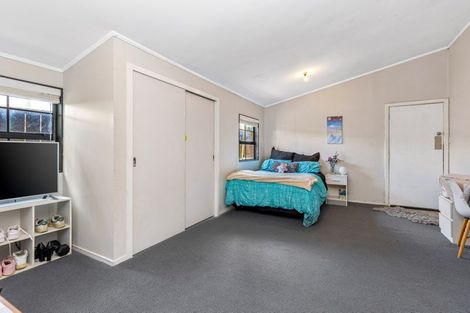 Photo of property in 486 Richardson Road, Mount Roskill, Auckland, 1041