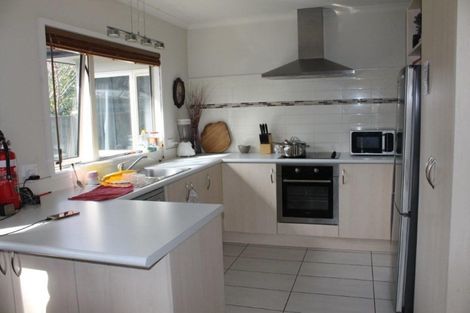 Photo of property in 35 O'dowd Road, Taradale, Napier, 4112