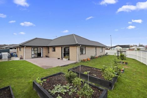 Photo of property in 8 Chalgrove Road, Huntington, Hamilton, 3210