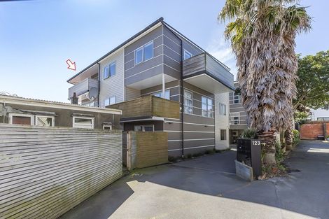 Photo of property in 8/123 The Parade, Island Bay, Wellington, 6023