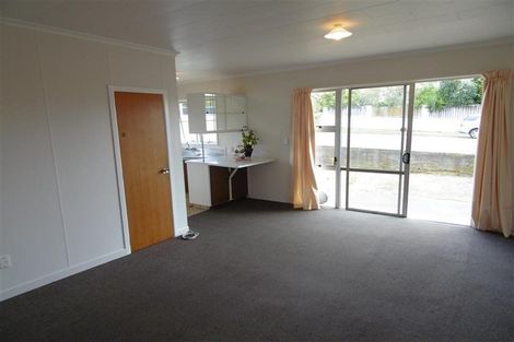 Photo of property in 10d Govett Avenue, Frankleigh Park, New Plymouth, 4310