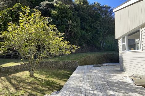 Photo of property in 162 Broderick Road, Johnsonville, Wellington, 6037