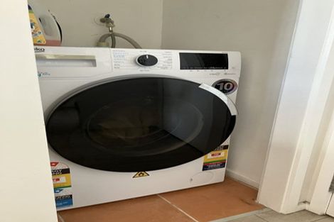 Photo of property in The Rennaissance, 13h/18 Ronwood Avenue, Manukau, Auckland, 2104