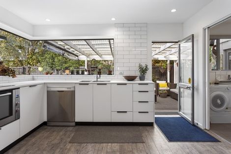 Photo of property in 27 Melford Close, Rangiora, 7400