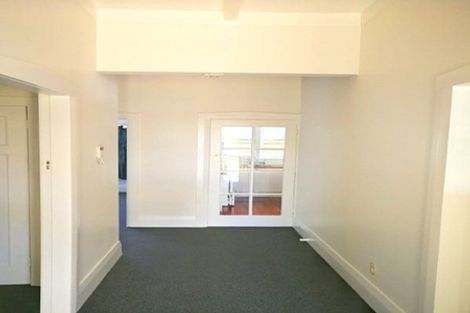 Photo of property in 296 Great North Road, Henderson, Auckland, 0612