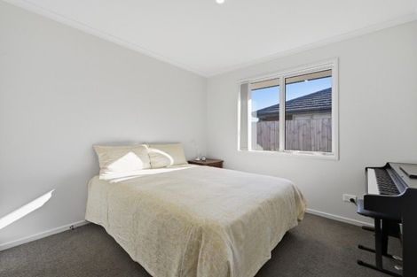 Photo of property in 35 Leet Crescent, Papamoa Beach, Papamoa, 3118