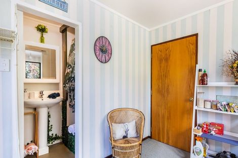 Photo of property in 2 Epping Place, Richmond Heights, Taupo, 3330