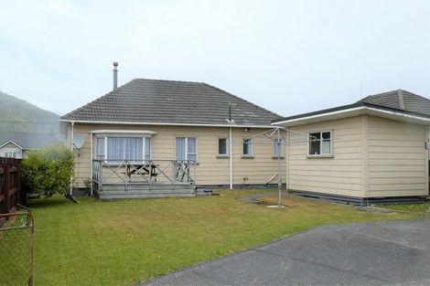 Photo of property in 61 Hall Street, Cobden, Greymouth, 7802