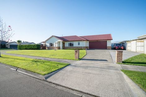 Photo of property in 19 Branigan Parade, Kelvin Grove, Palmerston North, 4414