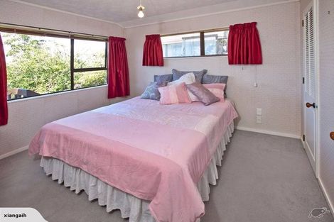 Photo of property in 131 Sunset Road, Totara Vale, Auckland, 0632
