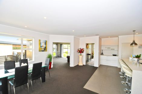 Photo of property in 12 Laly Haddon Place, Matakana, Warkworth, 0985
