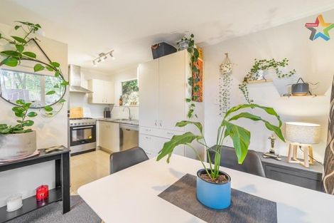 Photo of property in 4 John Street, Stokes Valley, Lower Hutt, 5019