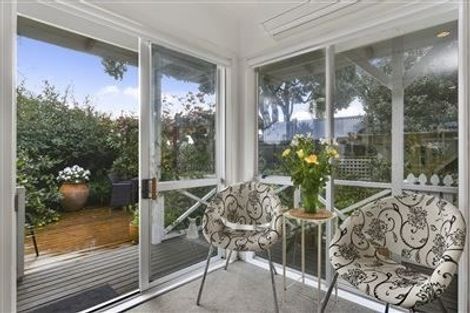 Photo of property in 1/1 Owens Road, Devonport, Auckland, 0624