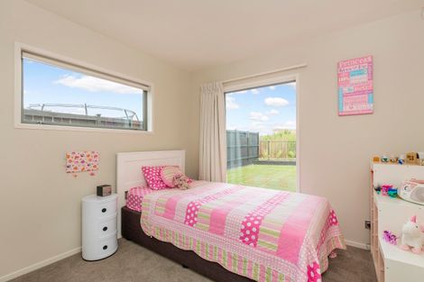 Photo of property in 17 Bayvista Drive, Karaka, Papakura, 2113