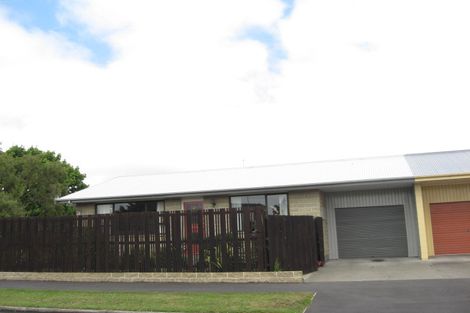 Photo of property in 2/6 Bute Street, Woolston, Christchurch, 8062