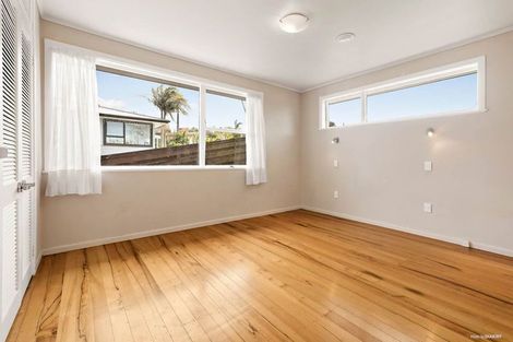 Photo of property in 29 Sycamore Drive, Sunnynook, Auckland, 0620