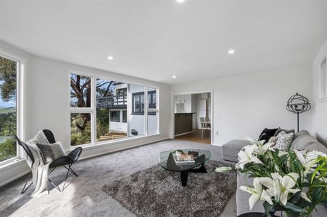 Photo of property in 1075 Dyers Pass Road, Governors Bay, Lyttelton, 8971