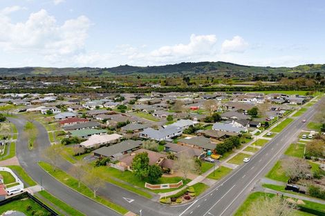 Photo of property in 181 Thornton Road, Cambridge, 3434