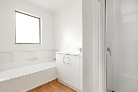 Photo of property in 28 Fleetwood Crescent, Flaxmere, Hastings, 4120