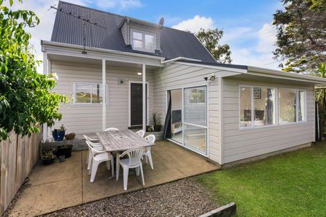 Photo of property in 21 Zealandia Road, Manly, Whangaparaoa, 0930