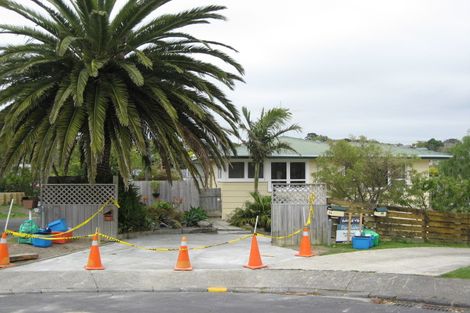 Photo of property in 44 Zealandia Road, Manly, Whangaparaoa, 0930