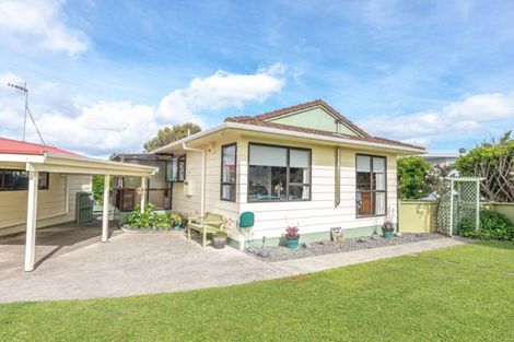 Photo of property in 20 Bastia Avenue, Bastia Hill, Whanganui, 4500