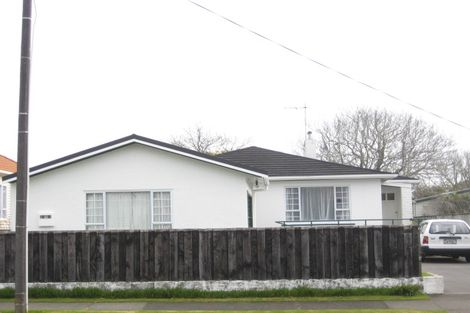 Photo of property in 20 Waimea Street, Westown, New Plymouth, 4310