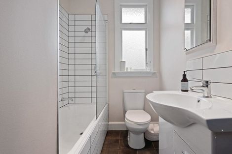 Photo of property in 1/53 Aorangi Road, Bryndwr, Christchurch, 8053