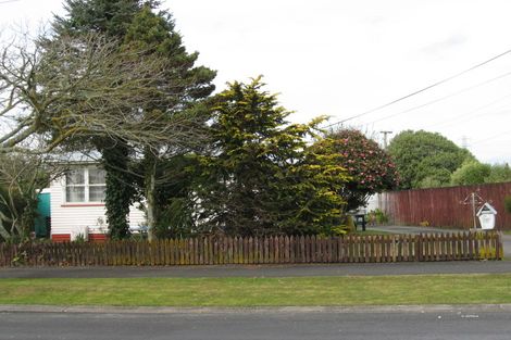 Photo of property in 32 Nevada Road, Silverdale, Hamilton, 3216