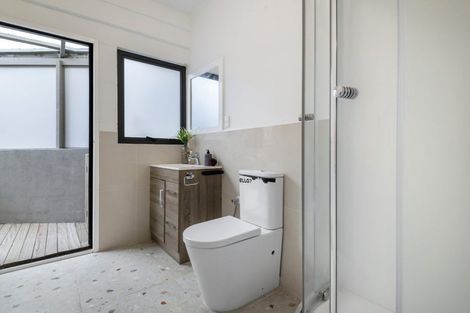 Photo of property in 1/94 Glamorgan Drive, Torbay, Auckland, 0630