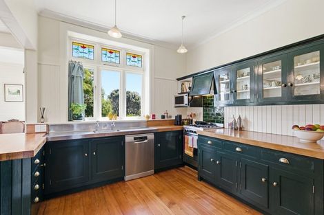 Photo of property in 35 Homewood Avenue, Karori, Wellington, 6012