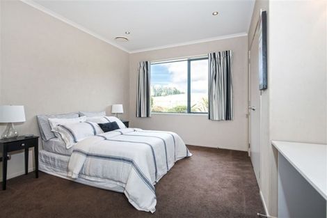 Photo of property in 131 Foster Road, Kumeu, 0891