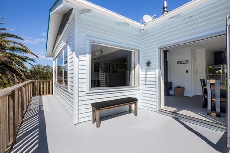 Photo of property in 96 Bayly Road, Blagdon, New Plymouth, 4310