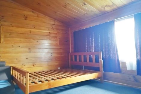 Photo of property in 59 Longburn Road, Henderson, Auckland, 0610