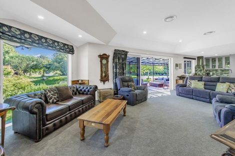 Photo of property in 17 Bridge Street, Southbridge, 7602