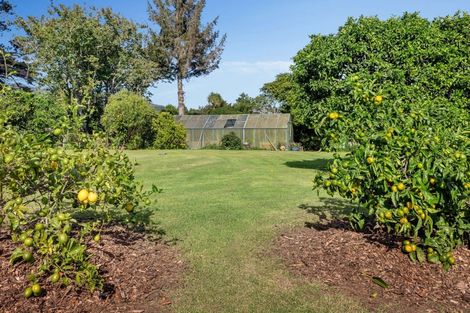 Photo of property in 27 Donnelly Street, Oakura, 4314