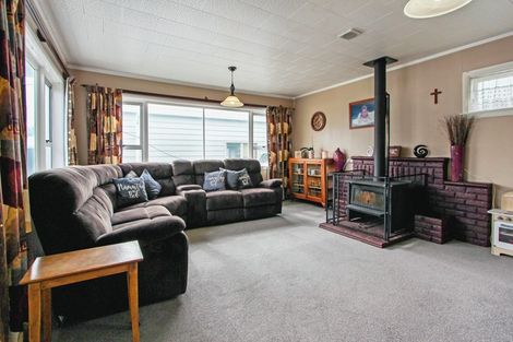 Photo of property in 26 Russell Road, Fairy Springs, Rotorua, 3015