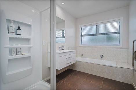 Photo of property in 86 Kupe Drive, Whitianga, 3510