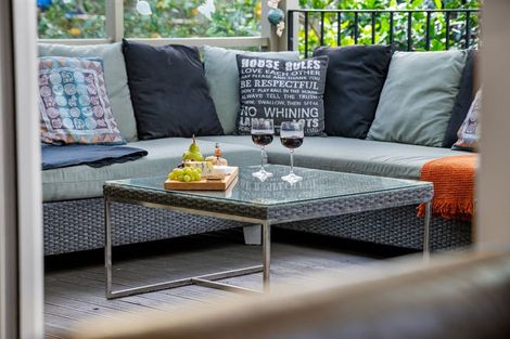 Photo of property in 21 Hastings Road, Mairangi Bay, Auckland, 0630