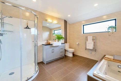 Photo of property in 15 Leafield Crescent, Henderson, Auckland, 0612