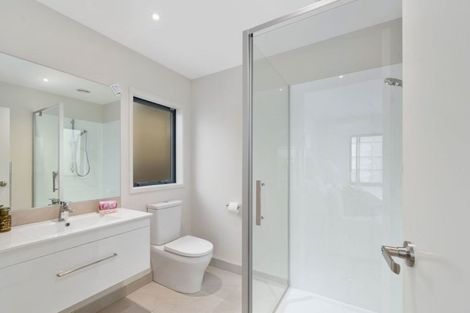 Photo of property in 7 Blatina Drive, Kumeu, 0810