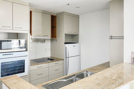 Photo of property in Highgate Towers, 5e/8 Howe Street, Freemans Bay, Auckland, 1011