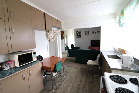 Photo of property in 12 Christian Street, Dannevirke, 4930