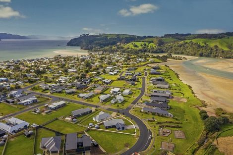 Photo of property in 35 Longreach Drive, Cooks Beach, Whitianga, 3591